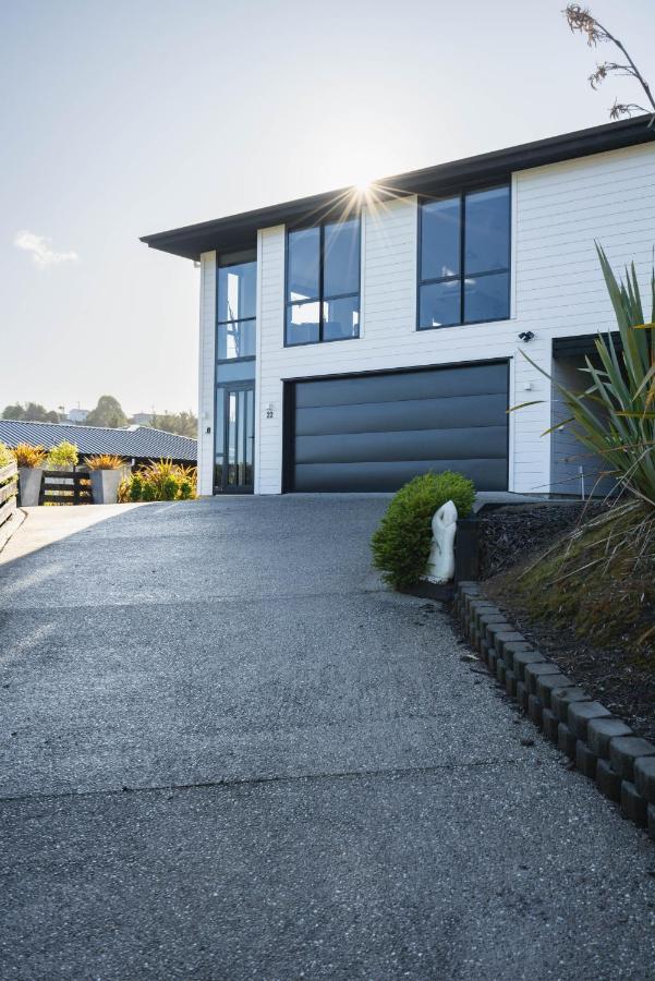 Modern Family Friendly Getaway Dunedin Exterior foto