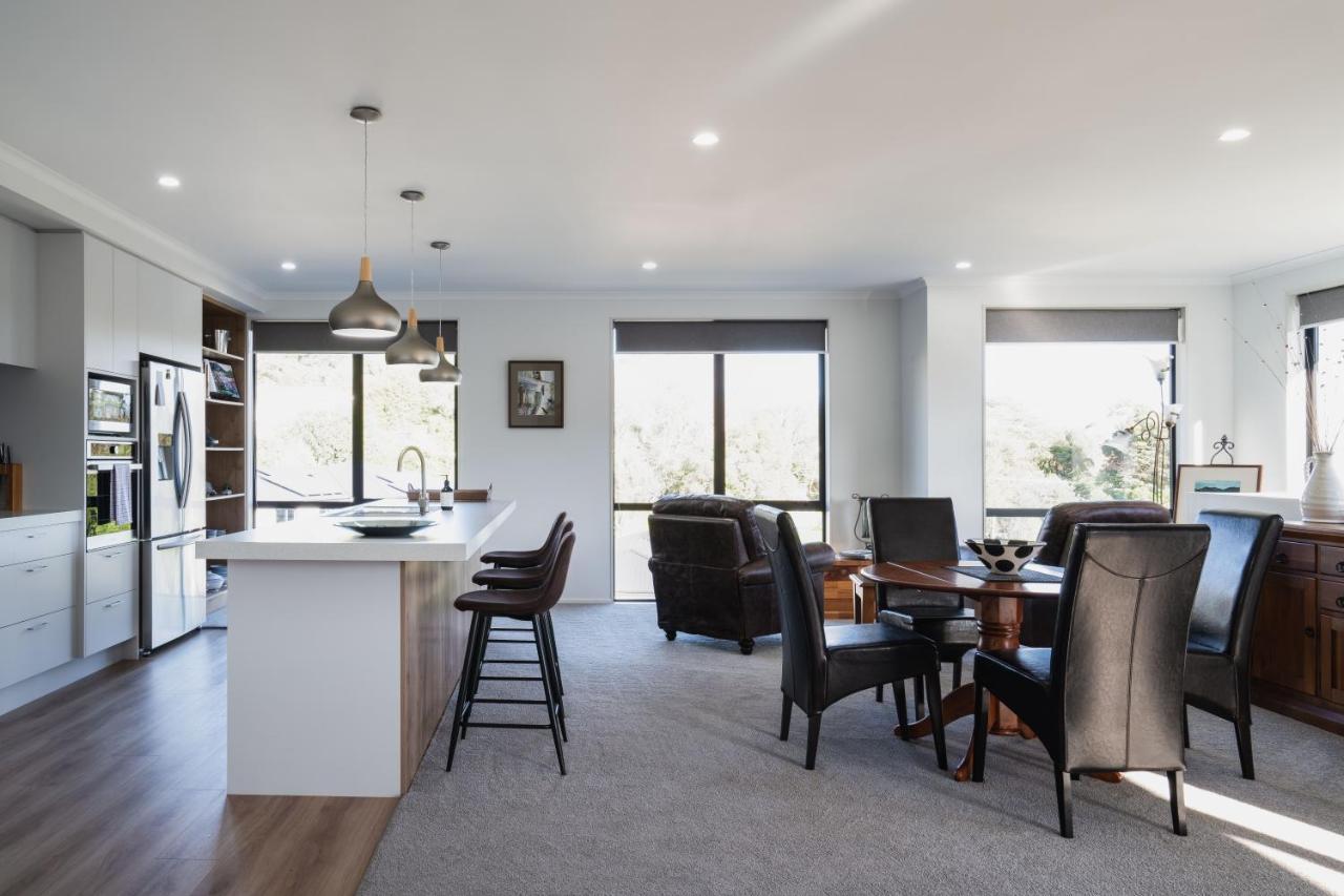 Modern Family Friendly Getaway Dunedin Exterior foto